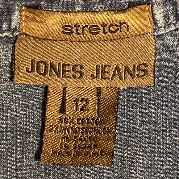 Vintage women’s sleeveless denim top - Picture 2 of 3